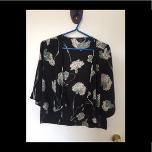 ❗️SALE❗️REITMANS - Lovely Top